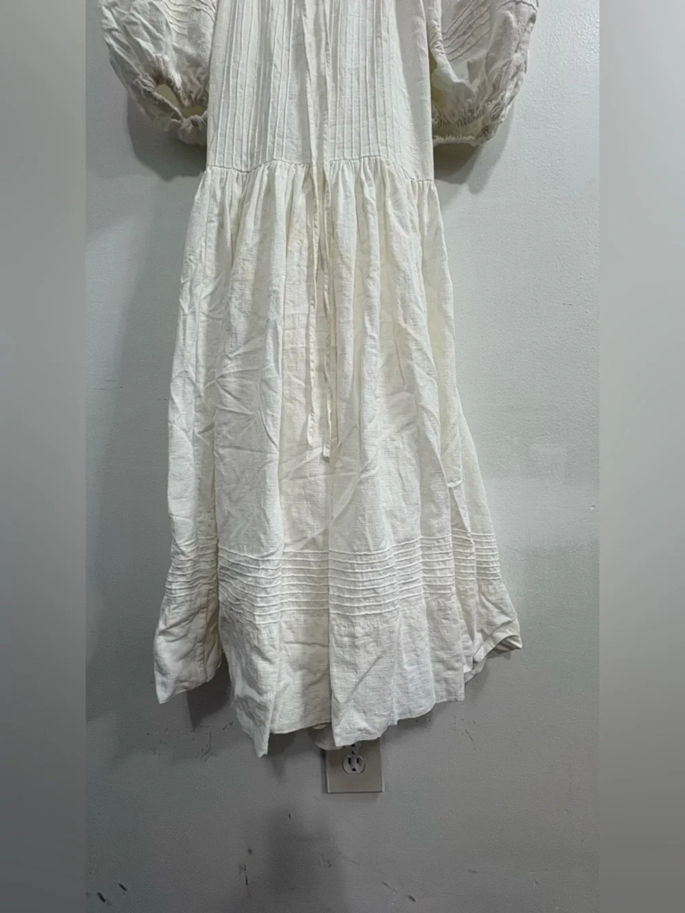 Shona Joy Cream Puff-Sleeve Tiered Maxi Dress - Picture 6 of 12